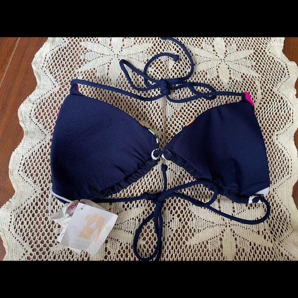 BNWT Rip Curl Radiance Tri Swim Top - Picture 3 of 3